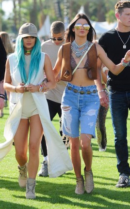 rs_634x1024-150411101126-634.kylie-kendall-jenner.cm.41115